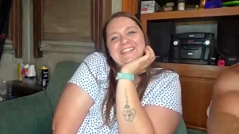 countrybumkin94 online show from July 2, 6:07 am