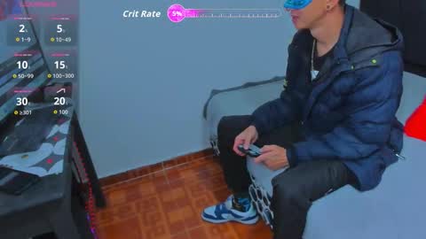 couple_2533 online show from November 15, 10:17 am