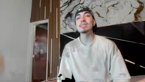 couple_in_heat_ online show from April 4, 7:43 pm