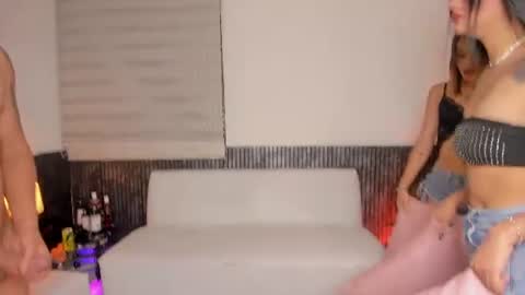 Kitty  18 year   Harper 18 year online show from July 28, 4:10 am