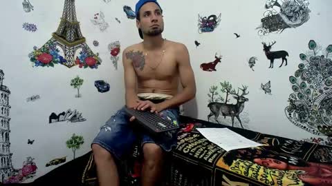 coupleeswetthott online show from March 24, 1:22 am