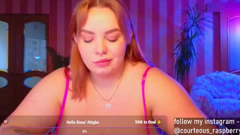 Snapshot of courteous_raspberrrry chatting on December 9, 10:32 am Rose Roys my  online show from December 9, 10:32 am