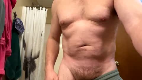 Snapshot of cowboystud77 chatting on February 28, 12:32 am cowboystud77 online show from February 28, 12:32 am