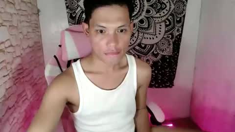 Snapshot of coxckydale chatting on October 29, 4:47 am coxckydale online show from October 29, 4:47 am