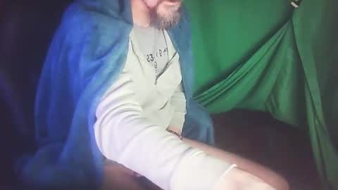 cptjacksparrow online show from January 2, 7:23 am