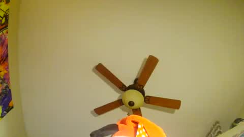 craveitoften online show from December 15, 3:46 am