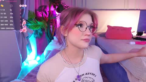 Snapshot of crazy__wine chatting on January 10, 10:46 pm Sonya online show from January 10, 10:46 pm
