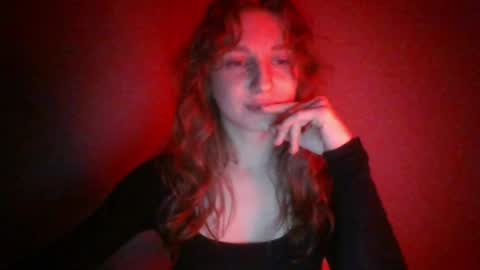 crazy_kisses_ online show from April 8, 2:53 pm