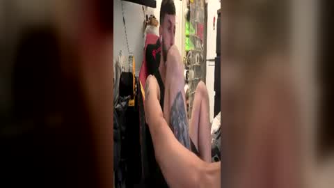 crazydill28 online show from June 17, 7:19 pm