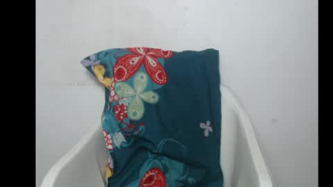 crazyslut17 online show from April 20, 1:41 am