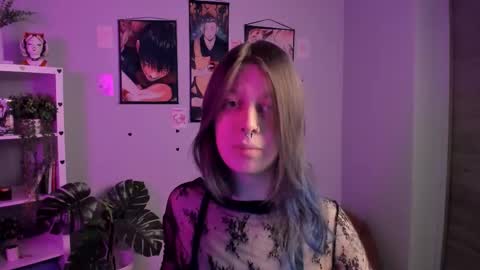 Alice online show from March 10, 8:13 pm