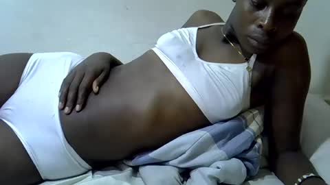 creamy_pussie online show from July 28, 9:14 pm