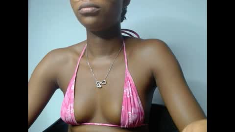 creamyxmuffin online show from October 22, 11:01 am