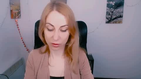 Lera online show from April 4, 12:45 pm