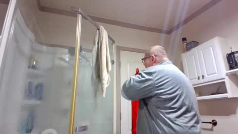 The hopeless romantic online show from February 28, 8:31 am