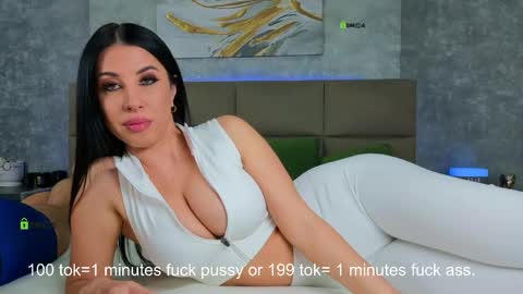 Gold Couple online show from April 22, 11:17 am