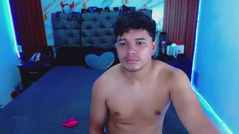 CRISANDMERY online show from March 9, 8:30 am