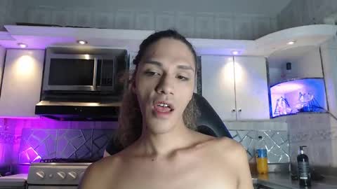 Cristina Onazis online show from April 12, 6:45 pm