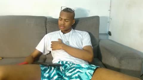 criss_zuri online show from October 29, 11:56 am