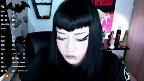 Cris online show from March 28, 9:27 pm