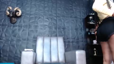 Snapshot of cristal_smith06 chatting on October 3, 11:07 am Hanna online show from October 3, 11:07 am