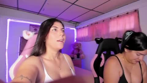 cristal_smith20 online show from April 3, 1:18 pm