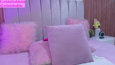 STEFANYIG cristalsubin online show from December 22, 11:50 am