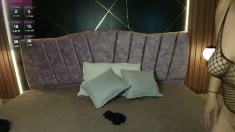CRISTAL MILF online show from June 1, 12:06 pm