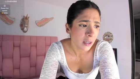 Snapshot of cristalmunez chatting on February 25, 12:49 pm cristal online show from February 25, 12:49 pm