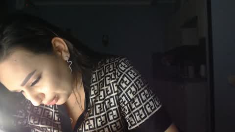 cristalnight online show from December 3, 8:22 pm