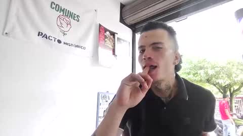 cristbarber online show from December 20, 5:42 pm