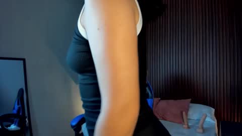 C R I S T I N A online show from February 22, 2:15 am