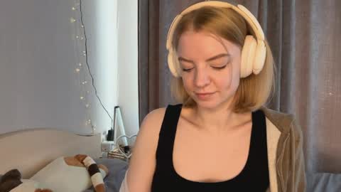 Marry online show from March 31, 1:33 pm