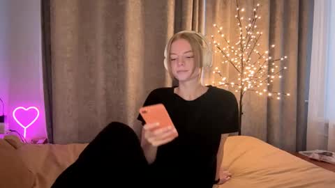 Marry online show from April 11, 2:54 pm