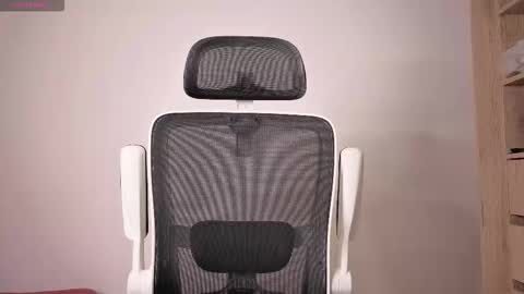 cristopher23  online show from September 27, 12:08 am