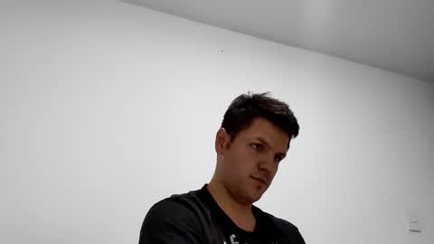 cristopher3042 online show from February 25, 11:04 pm