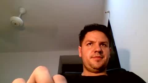 cristopher3042 online show from June 12, 1:59 am