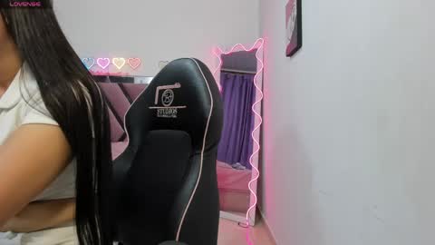 cristy_tay online show from June 3, 12:30 pm