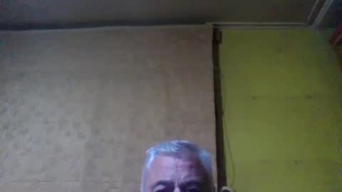crmperez online show from June 18, 2:28 am