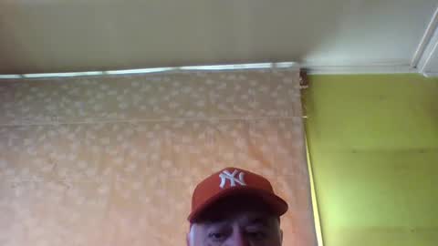 crmperez online show from March 8, 7:09 pm