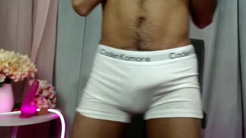 crocodale online show from March 26, 7:08 pm