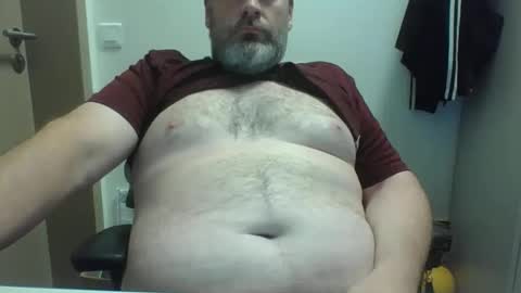 Snapshot of crouch1 chatting on September 12, 8:16 am Crouch1 online show from September 12, 8:16 am