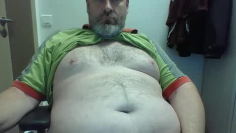 Snapshot of crouch1 chatting on October 15, 7:42 am Crouch1 online show from October 15, 7:42 am