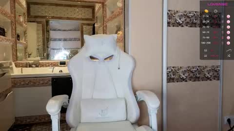 Lin inst lingoodyy online show from November 2, 10:15 am