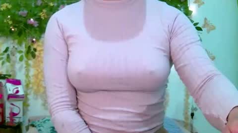 crysrus online show from April 4, 10:17 pm