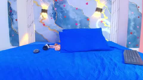 crystal online show from April 23, 7:37 pm