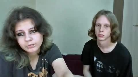 Crystal and Marcl online show from September 19, 7:39 pm
