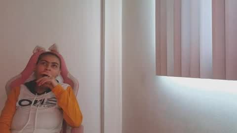 Crystal Blaze online show from December 18, 11:49 am