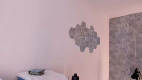 Crystal online show from November 20, 6:38 pm