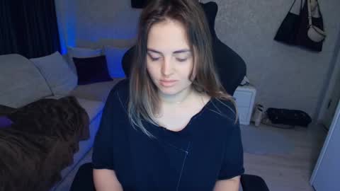 crystalemily online show from November 22, 8:40 pm